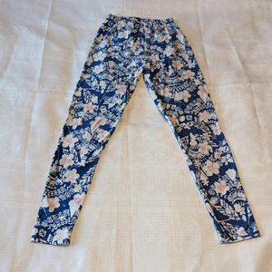 LuLaRoe Blue‎ & White Floral Leggings